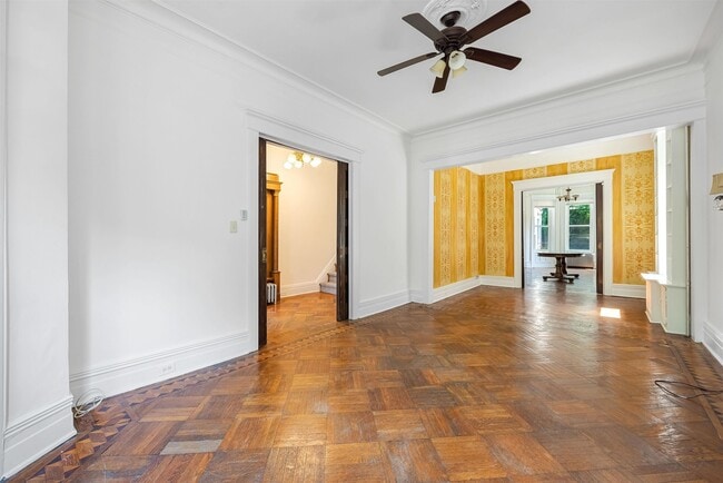 Building Photo - 258 Woodlawn Ave