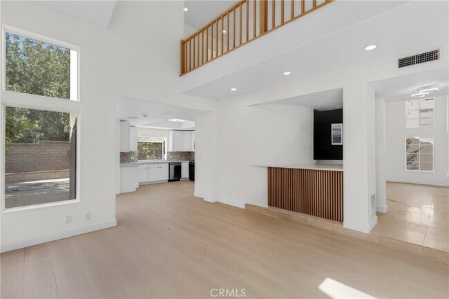 Building Photo - 23234 Valerio St