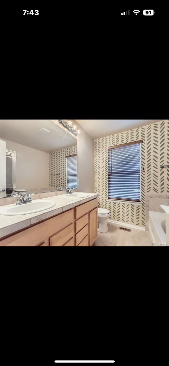 Building Photo - 4948 Spinning Wheel Dr