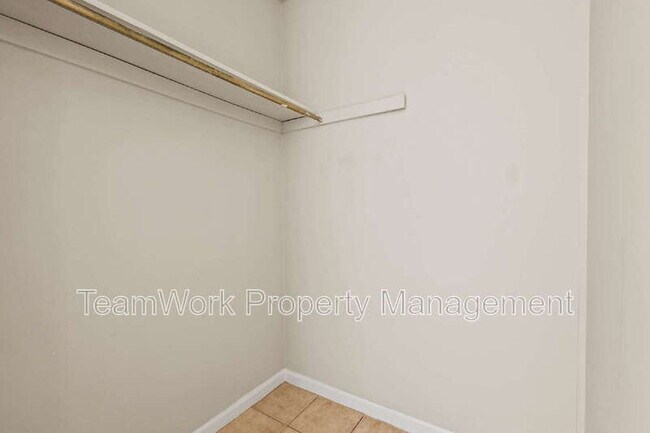 Building Photo - 121 Canvasback Dr