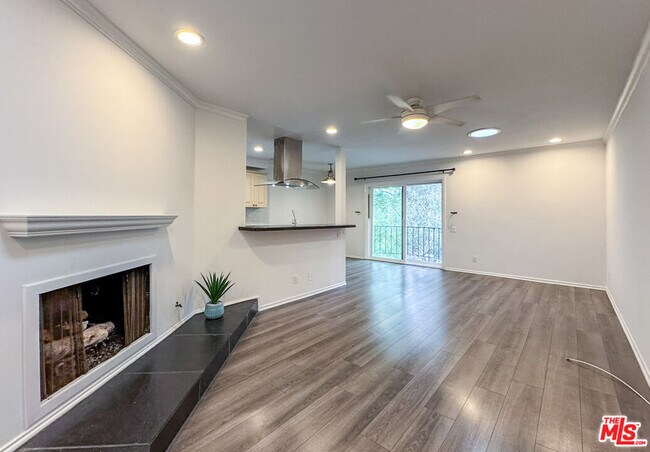 Building Photo - 1048 9th St