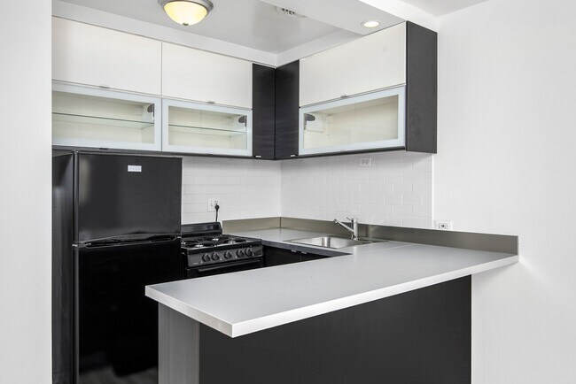 STUD Kitchen - 536 W. Addison