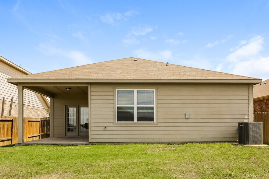 Building Photo - 6120 Chalk Hollow Dr