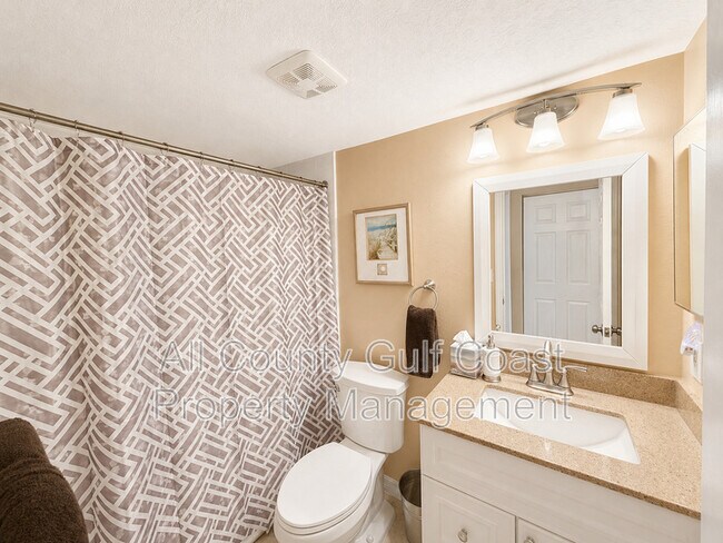 Building Photo - 431 Cerromar Ln