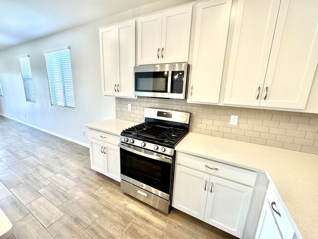 Building Photo - 21656 N Belt Dr