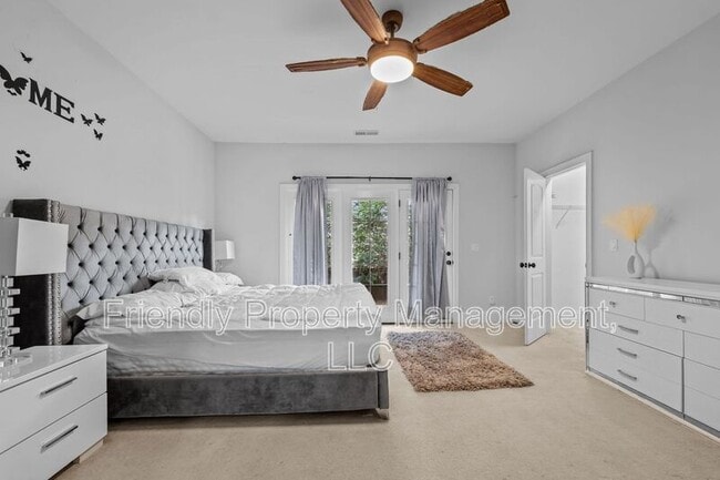 Building Photo - 812 Pisgah Church Rd