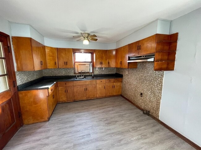 Building Photo - 101 Virginia-N