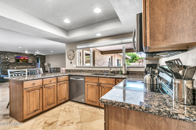 Building Photo - 8532 E San Bruno Dr