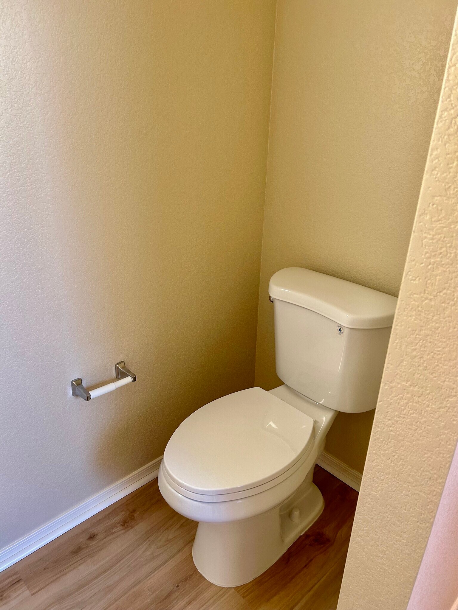 Master bathroom - 9125 E Plata Ave