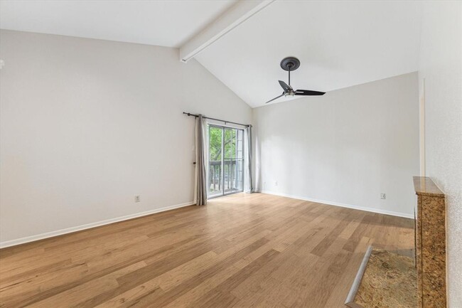 Building Photo - 11711 Memorial Dr