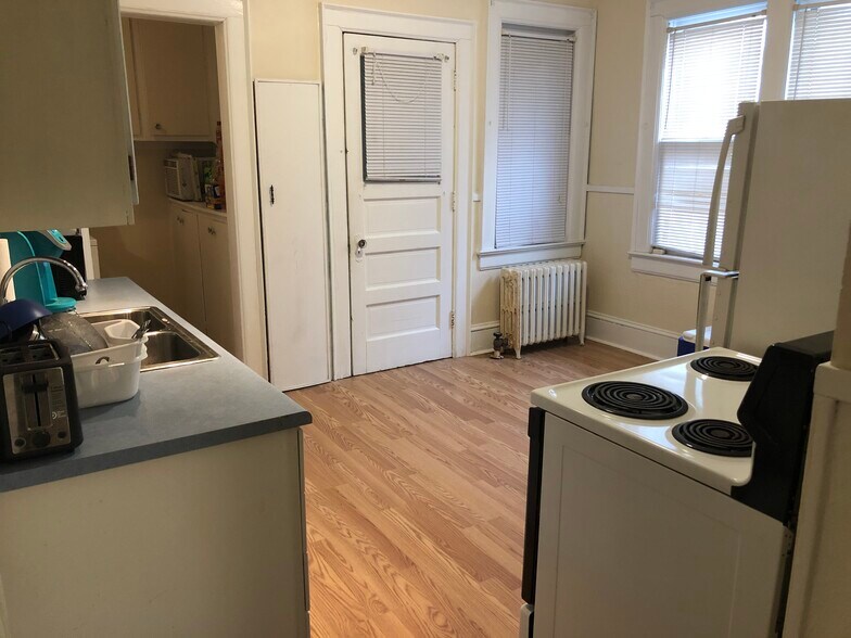 Building Photo - 1723 Vine St