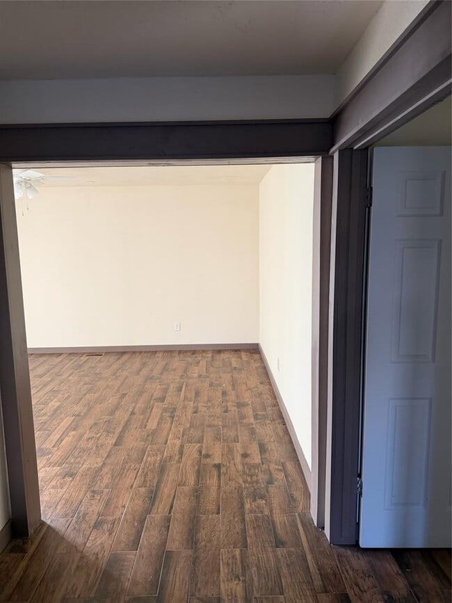 Building Photo - 2104 NW 115th St