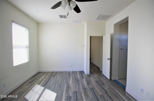 Building Photo - 3173 S Magnolia Ln