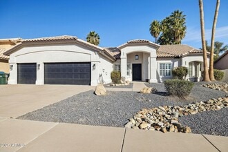 Building Photo - 2732 E Hillery Dr