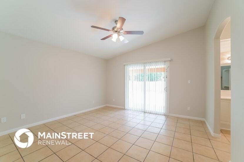 Building Photo - 9017 W Cambridge Ave