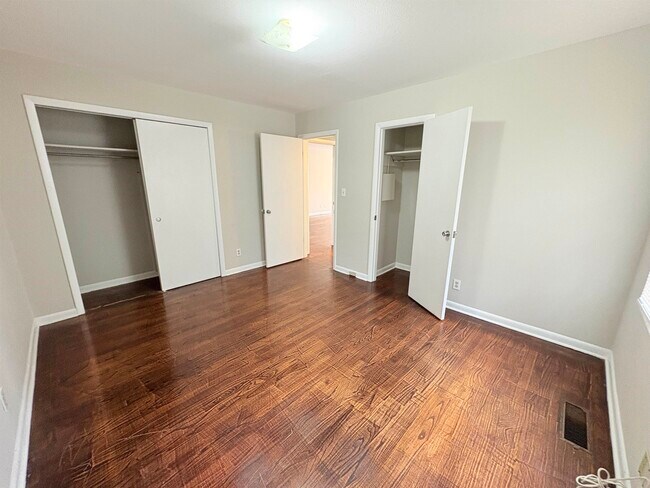 Building Photo - 304 Barbourville Dr