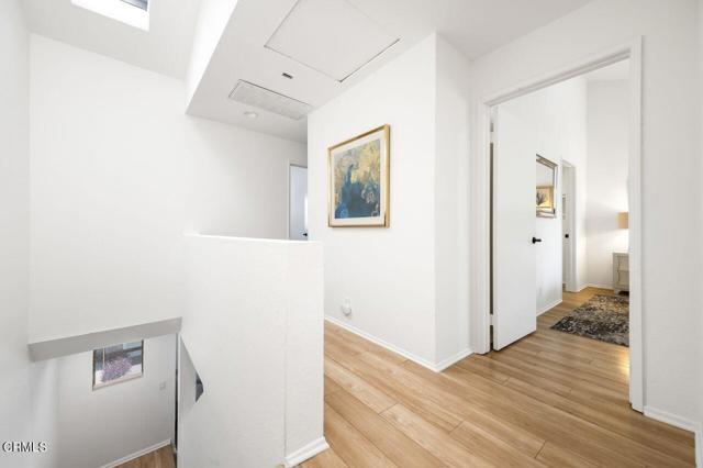 Building Photo - 4455 Rockland Pl