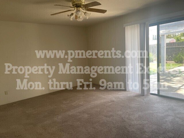 Building Photo - 2622 Estate Dr