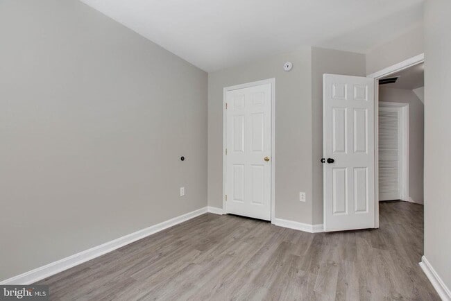 Building Photo - 306 Roff Point Dr