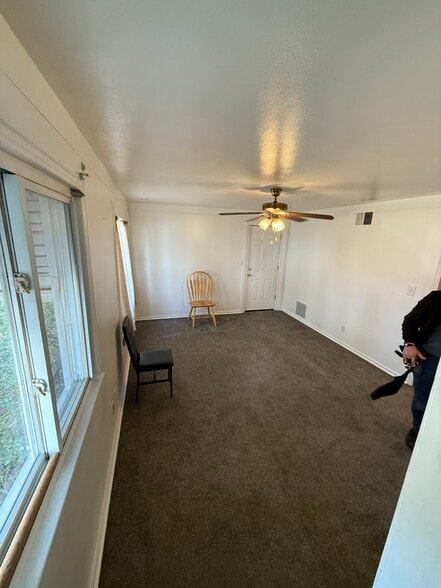 Building Photo - 2829 Batavia Ct