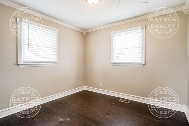 Building Photo - Charming One Story Home in Prime Location