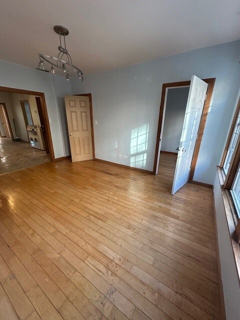 Building Photo - 736 N Ada St