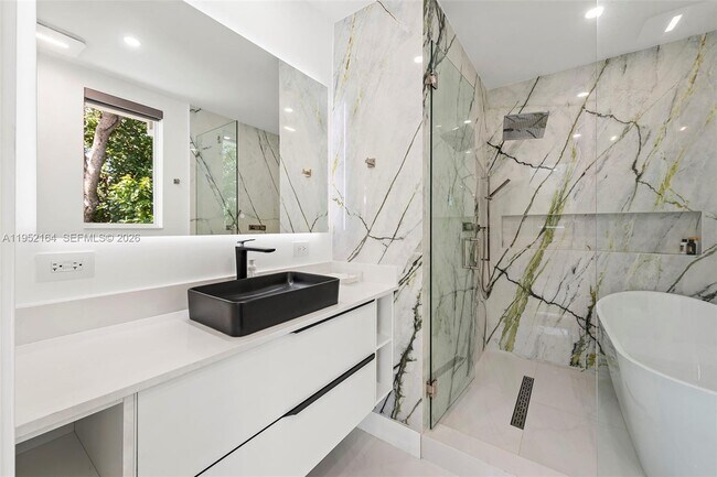 Building Photo - 13600 SW 67th Ave