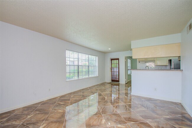 Building Photo - 2750 Holly Hall St