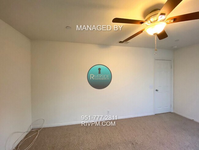 Building Photo - Gated community with pool/spa