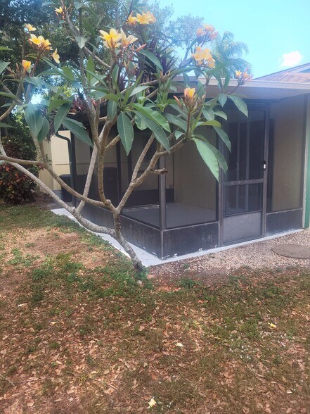 outside lanai - 23 Crescent Lake Dr