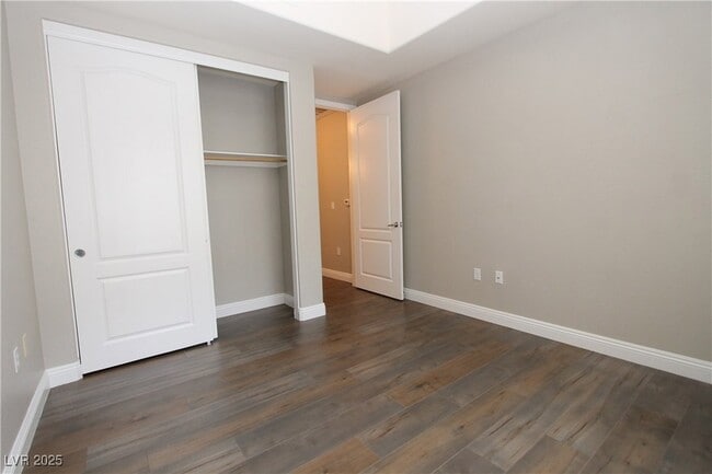 Building Photo - 26 E Serene Ave