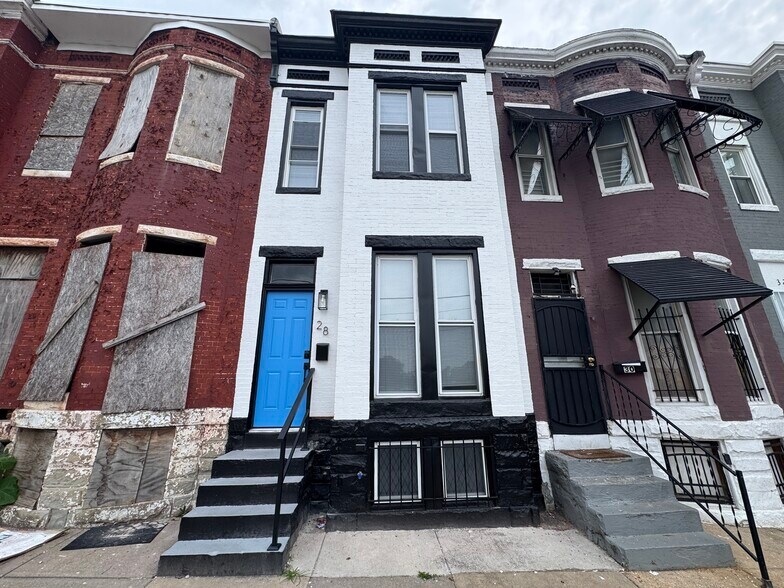 Primary Photo - 28 N Pulaski St