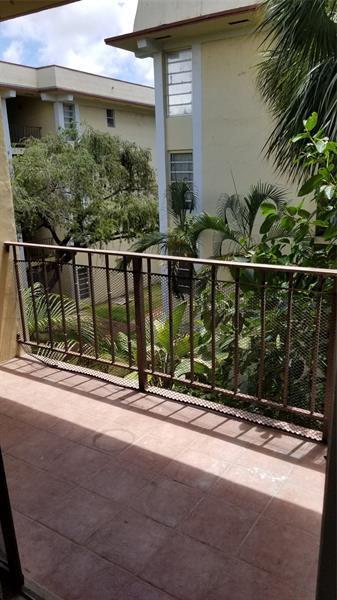 Building Photo - 11905 NE 2nd Ave