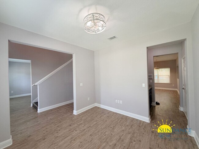 Building Photo - 8565 Holley Hills Cir