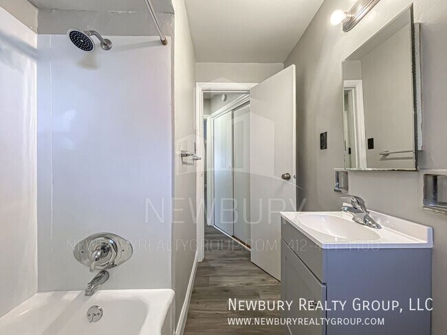 Building Photo - 317 San Juan Dr