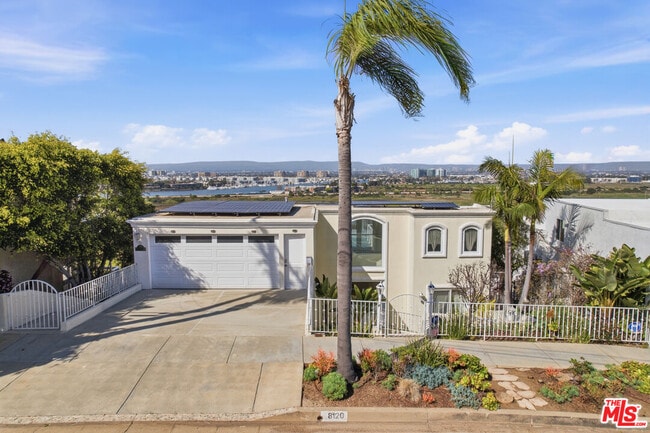 Building Photo - 8120 Billowvista Dr