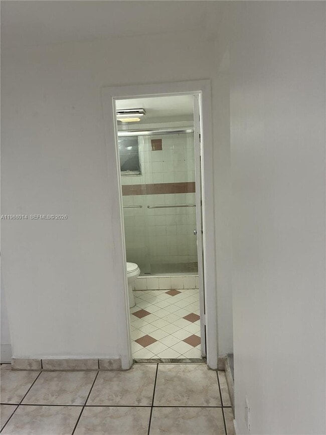 Building Photo - 329 W 41st St