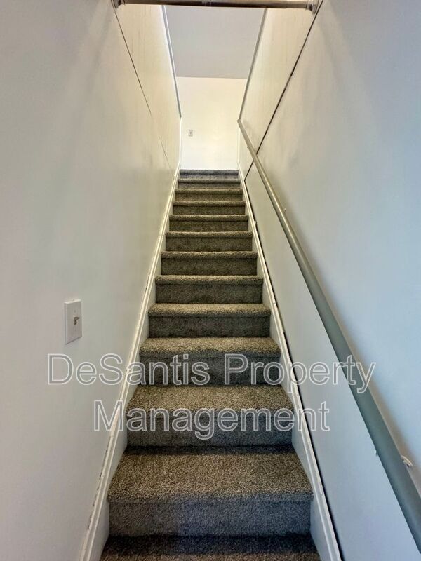 Building Photo - 42 Climax St
