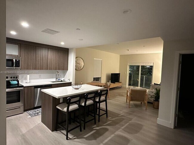 Primary Photo - 2 bedroom in Hollywood FL 33020