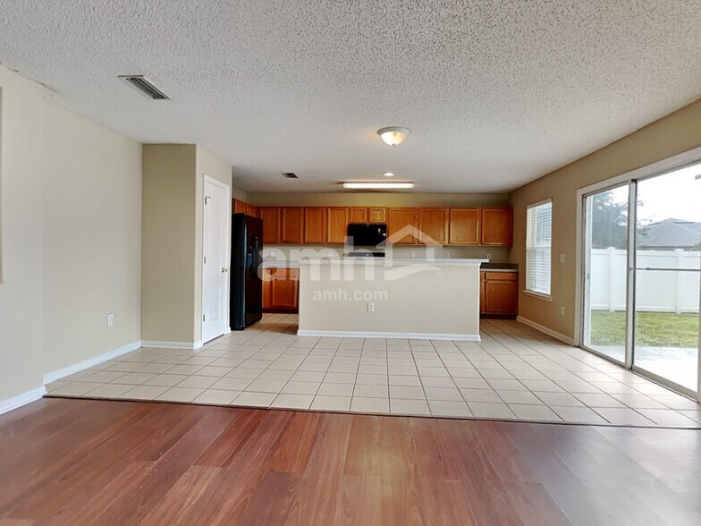 Building Photo - 11542 Brian Lakes Dr