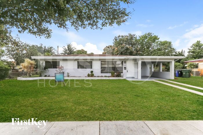 Primary Photo - 679 W Melrose Cir