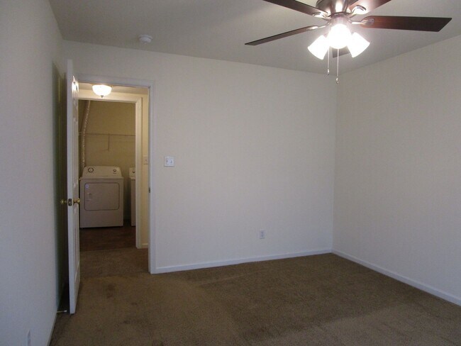 Building Photo - 3509-3511 La Mesa Dr.