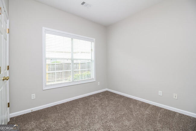 Building Photo - 8 Arendt Park Ln