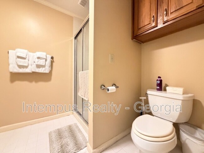 Building Photo - 118 Weatherburne Dr