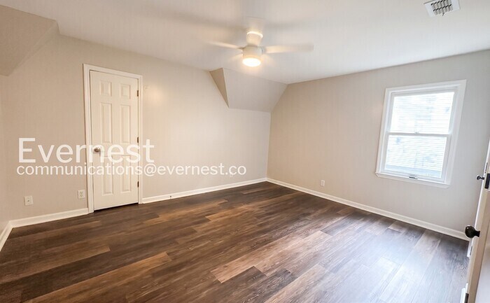 Building Photo - 1617 Beckham Dr
