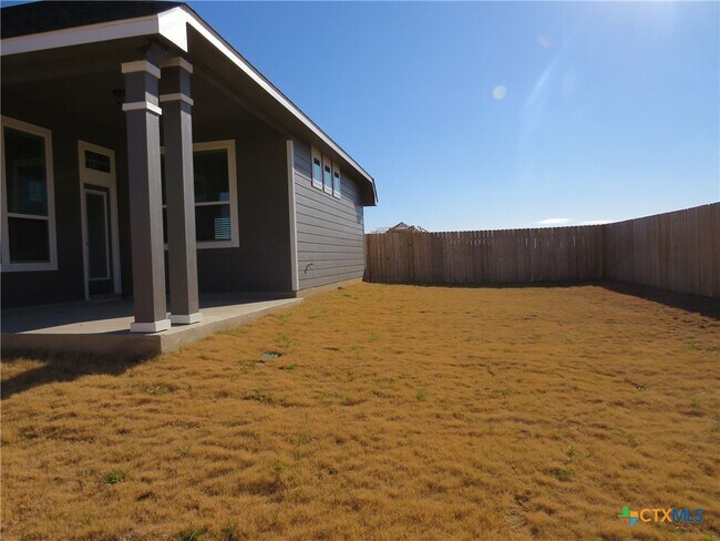 Building Photo - 6308 Golden Gate Dr
