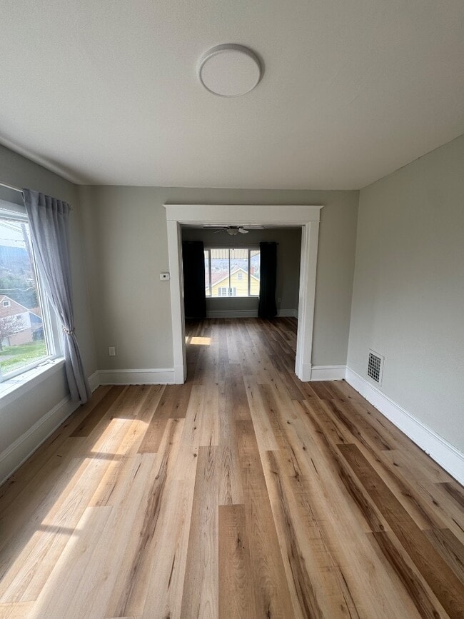 Building Photo - 5017 Highland Park Ave