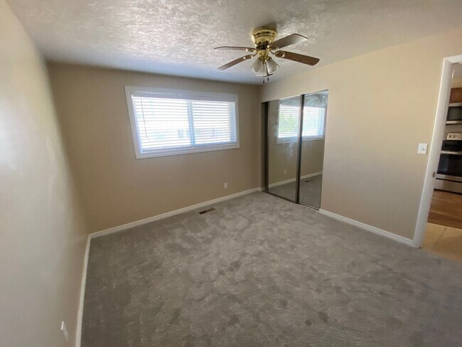 Building Photo - Spacious 2-Bedroom Home in Roy! $350 Off o...