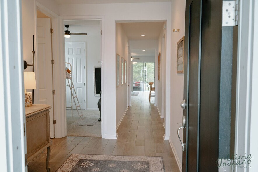 Building Photo - 1078 Persimmon Dr