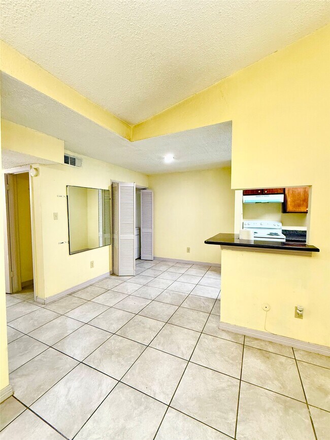 Building Photo - 8360 Jorine Dr